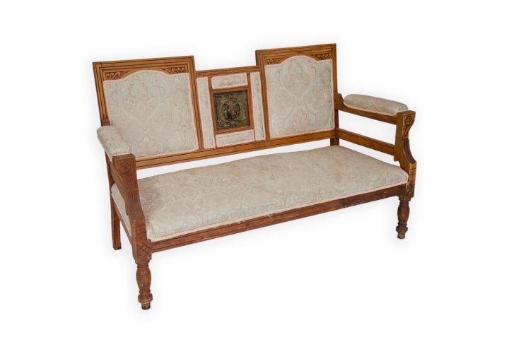Antoinette Settee